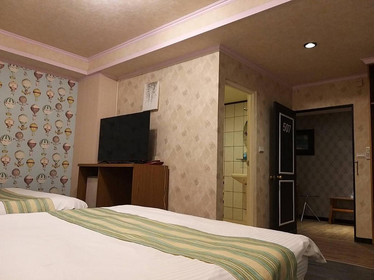 Guan Lun Hotel 花蓮市 エクステリア 写真