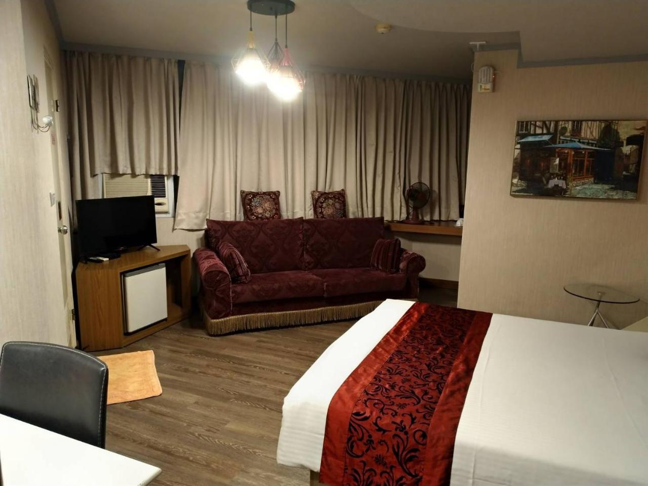 Guan Lun Hotel 花蓮市 エクステリア 写真