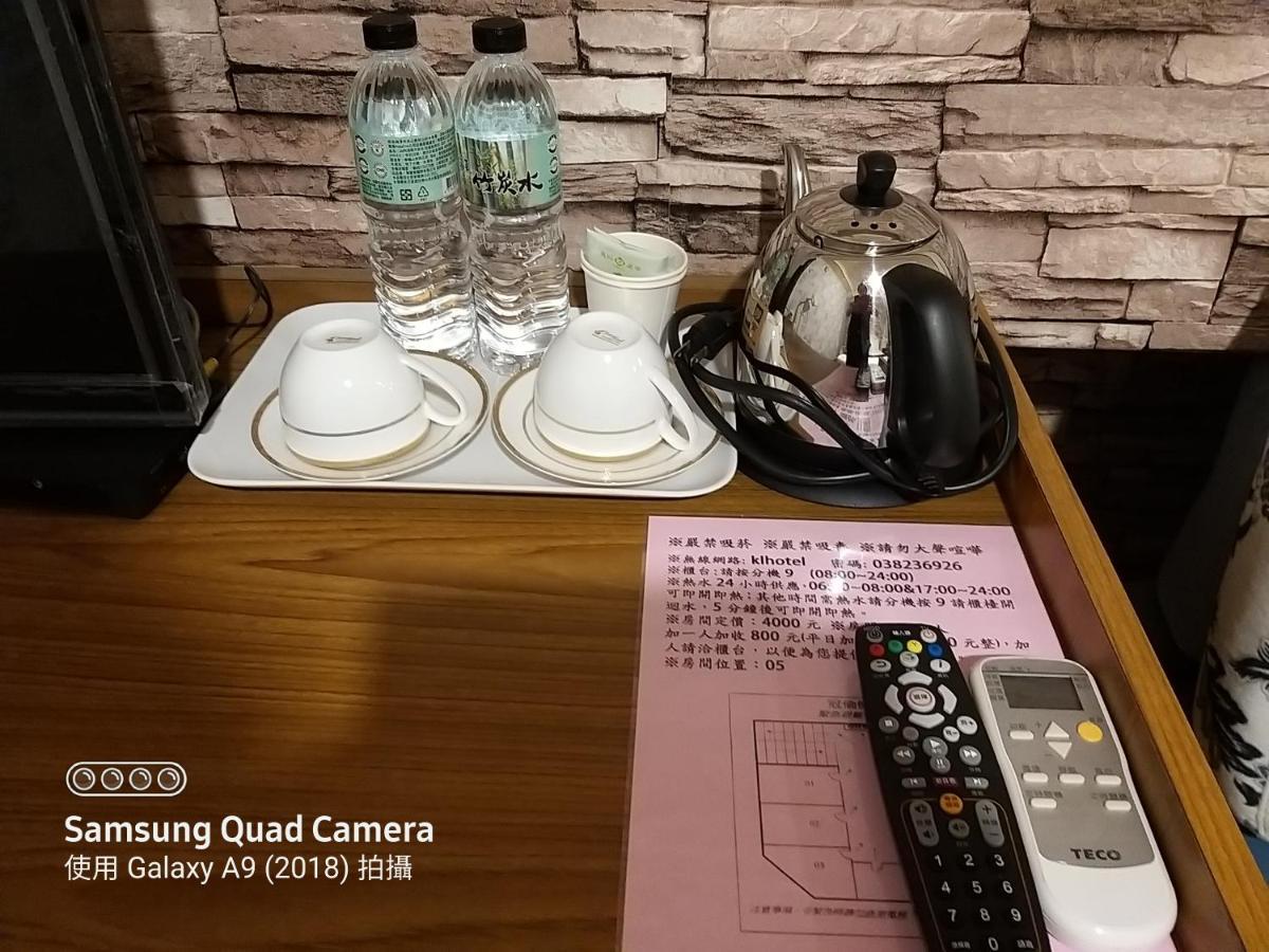 Guan Lun Hotel 花蓮市 エクステリア 写真