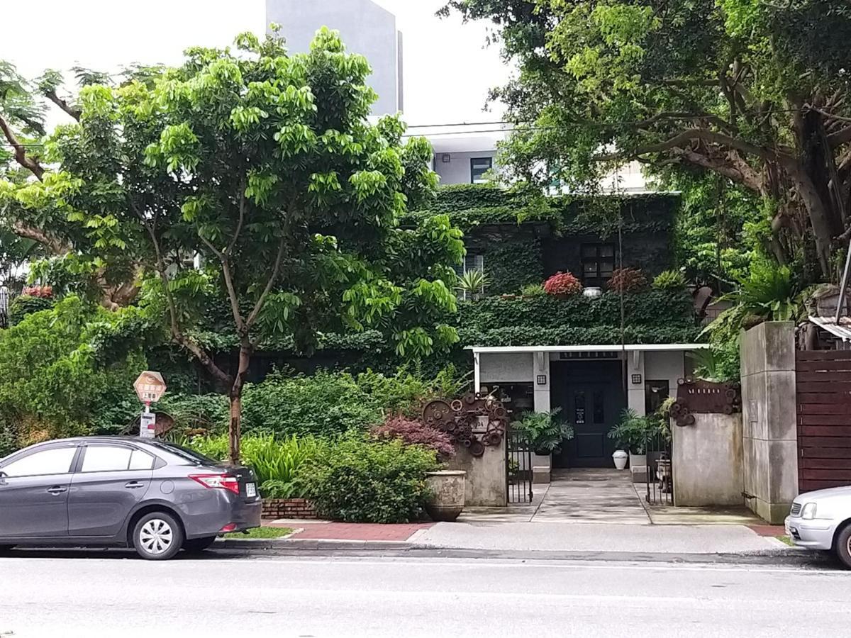 Guan Lun Hotel 花蓮市 エクステリア 写真