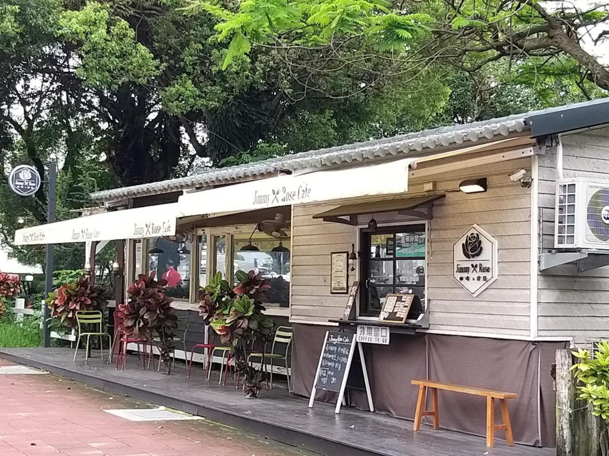 Guan Lun Hotel 花蓮市 エクステリア 写真